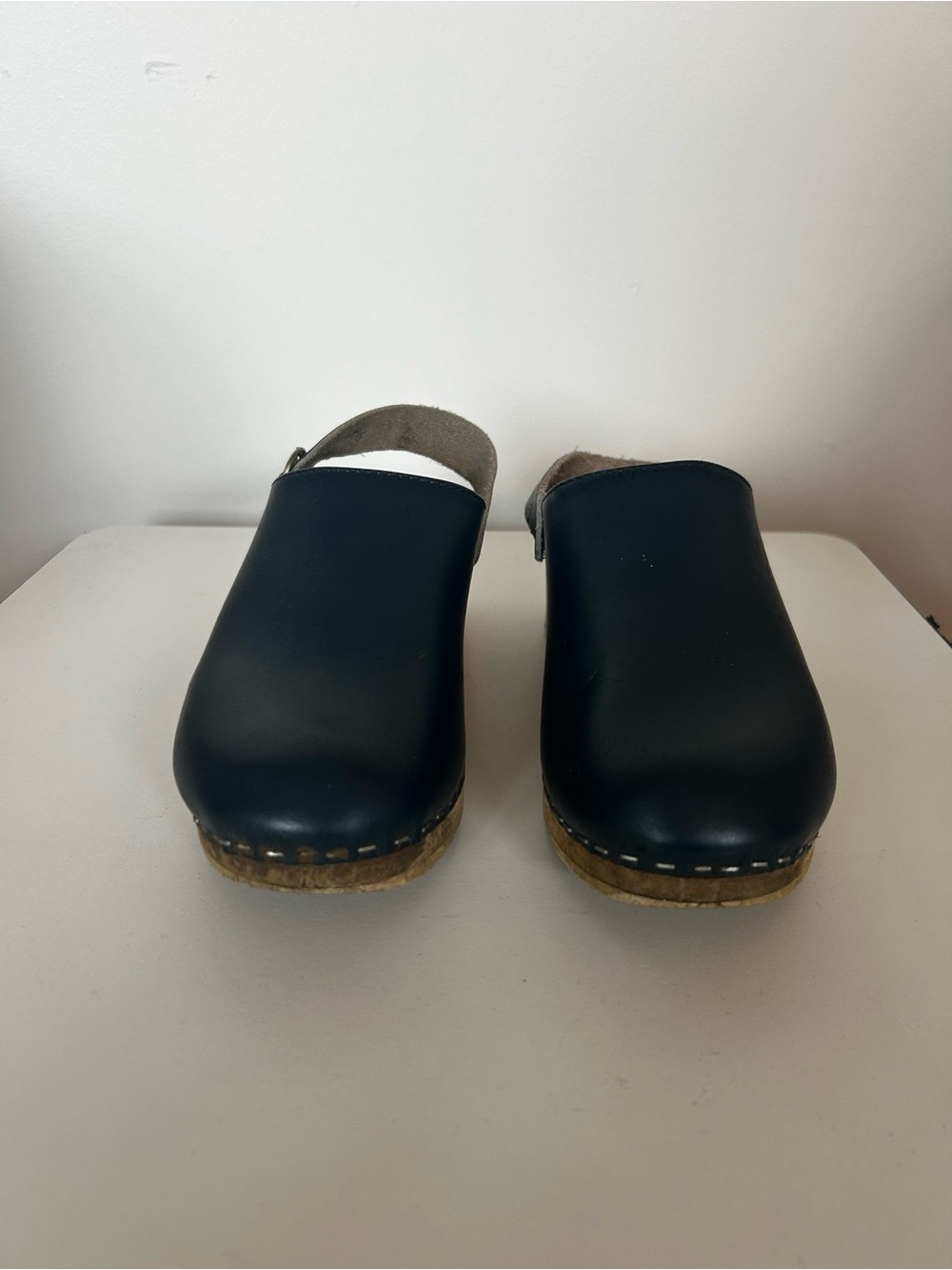 Vintage Navy Classic Leather Clog Slingback - Black Size 7 - Picture 2 of 3